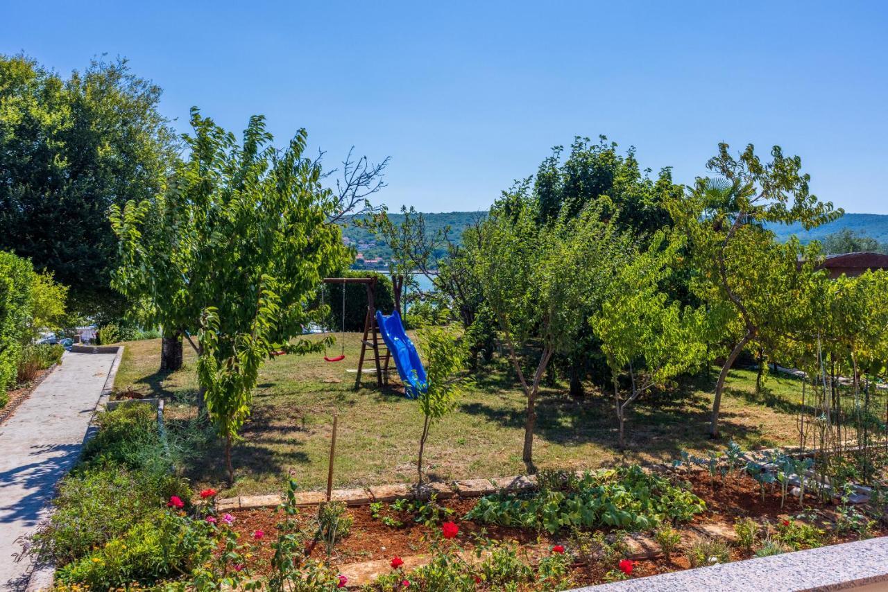 Apartments Star By The Sea Čižići Dış mekan fotoğraf